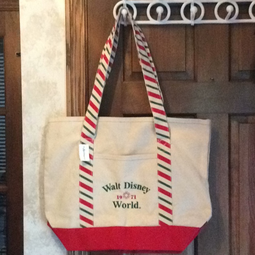 NWT, Walt Disney World, cream colored canvas Tote.